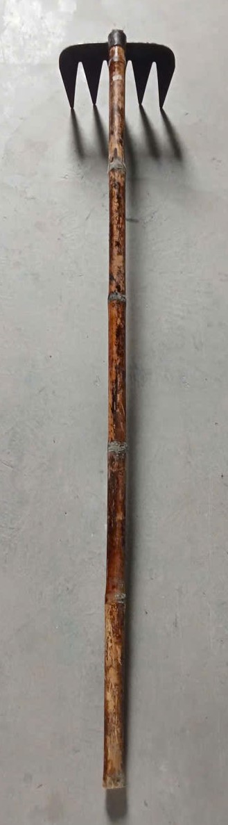 Cào đá 5 răng ( Chiếc )